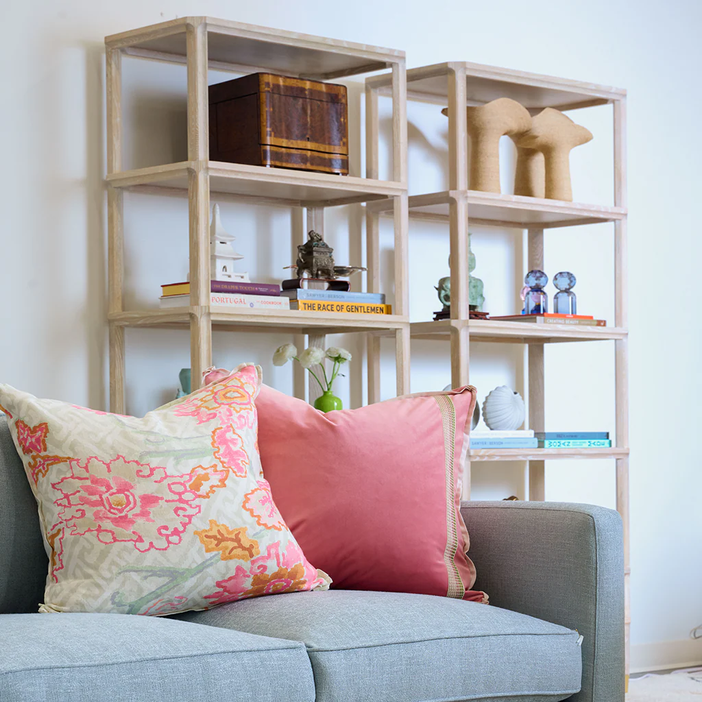 Tall Lapel Vase - Image 3